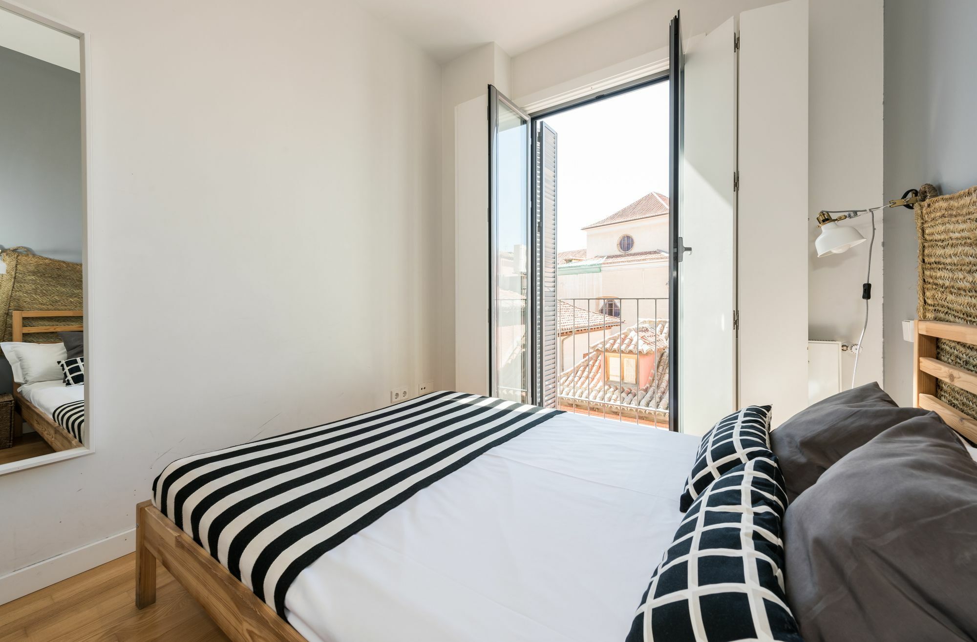 Smartrental Madrid Puerta Del Sol Eksteriør billede